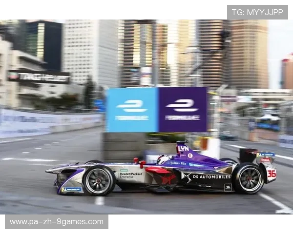 赛车战术：车队策略如何在变道与修补期争夺领先？